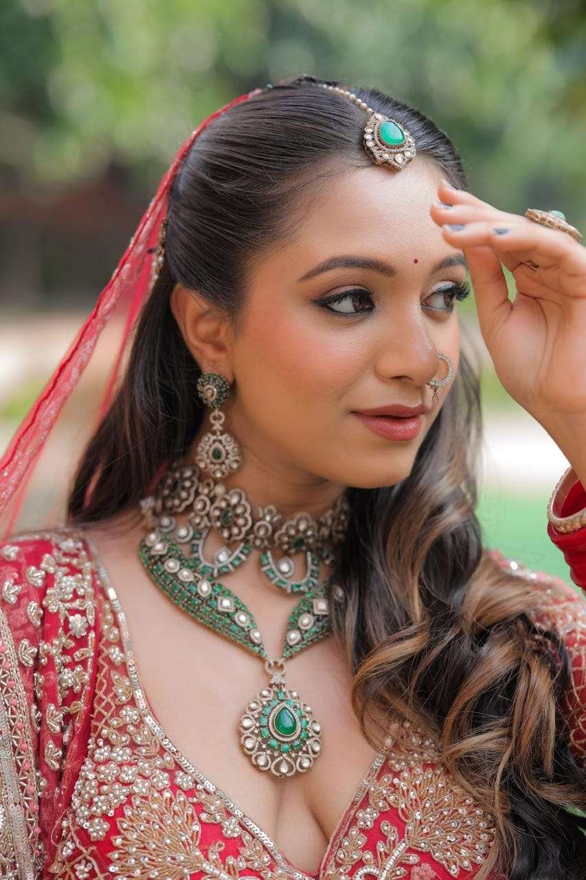 Sakshi Singh Makeovers portfolio