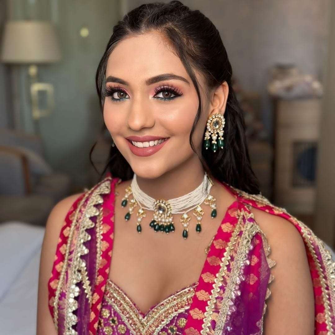 Rashika Makeup Studio portfolio